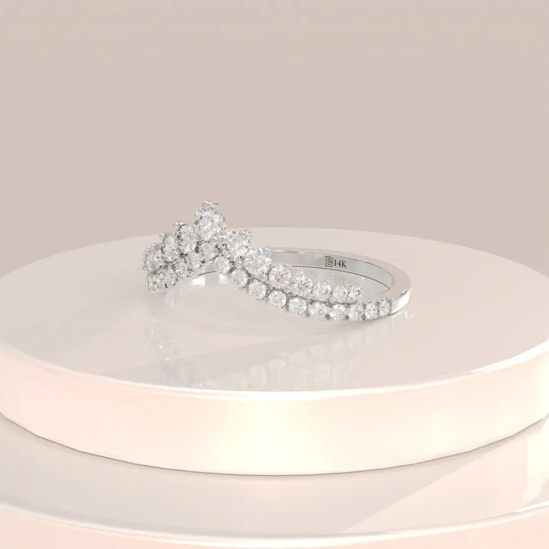 /public/photos/live/Dainty V Shaped Chevron Ring-1067 (5).webp